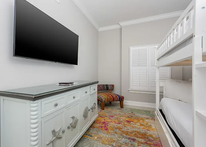 Phoenix Gulf Towers 2401 Apartment