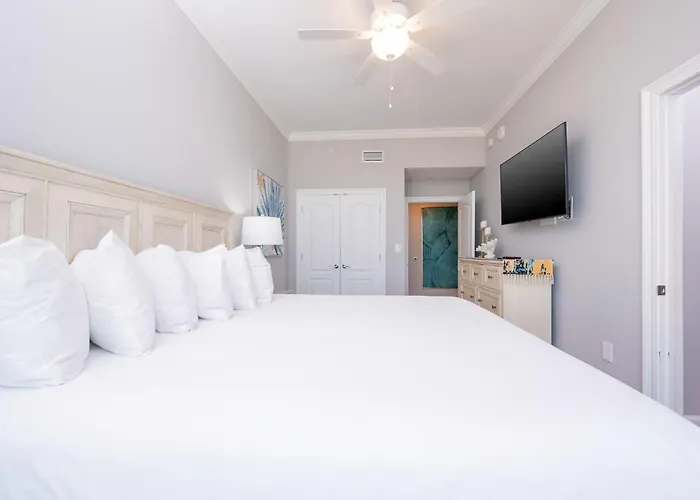 Phoenix Gulf Towers 2401 Apartment
